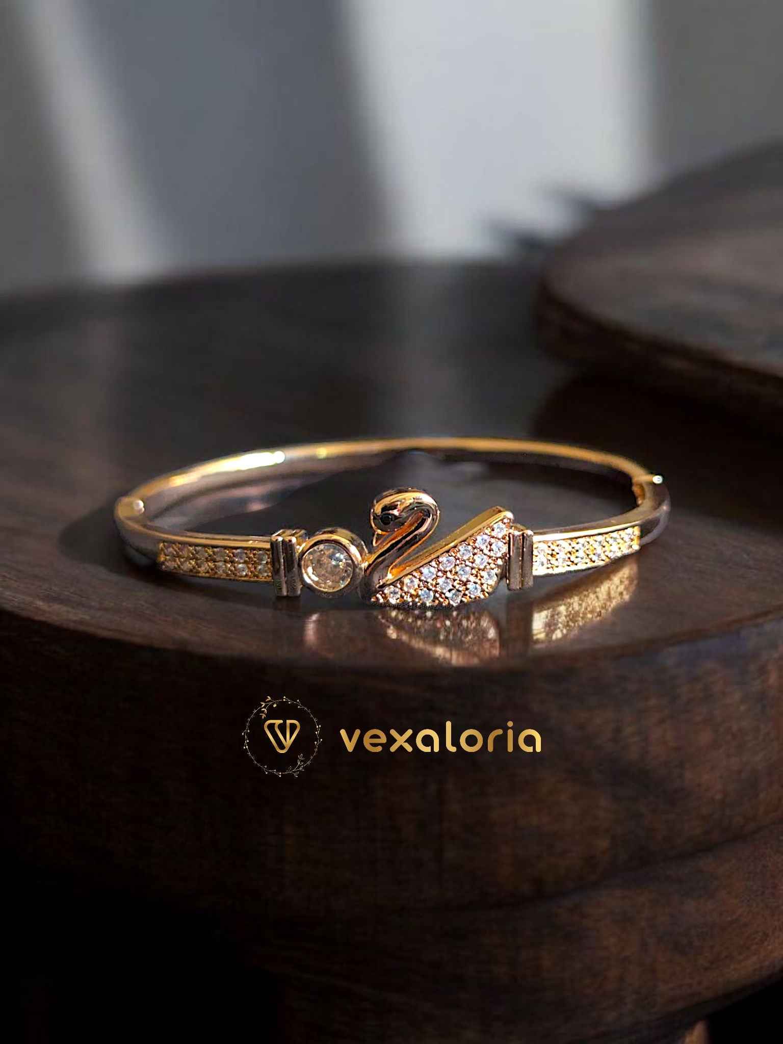 Swan Bracelets High Quality gold Plated Fashion Jewelry Cuff Bracelet Women Girls Gifts