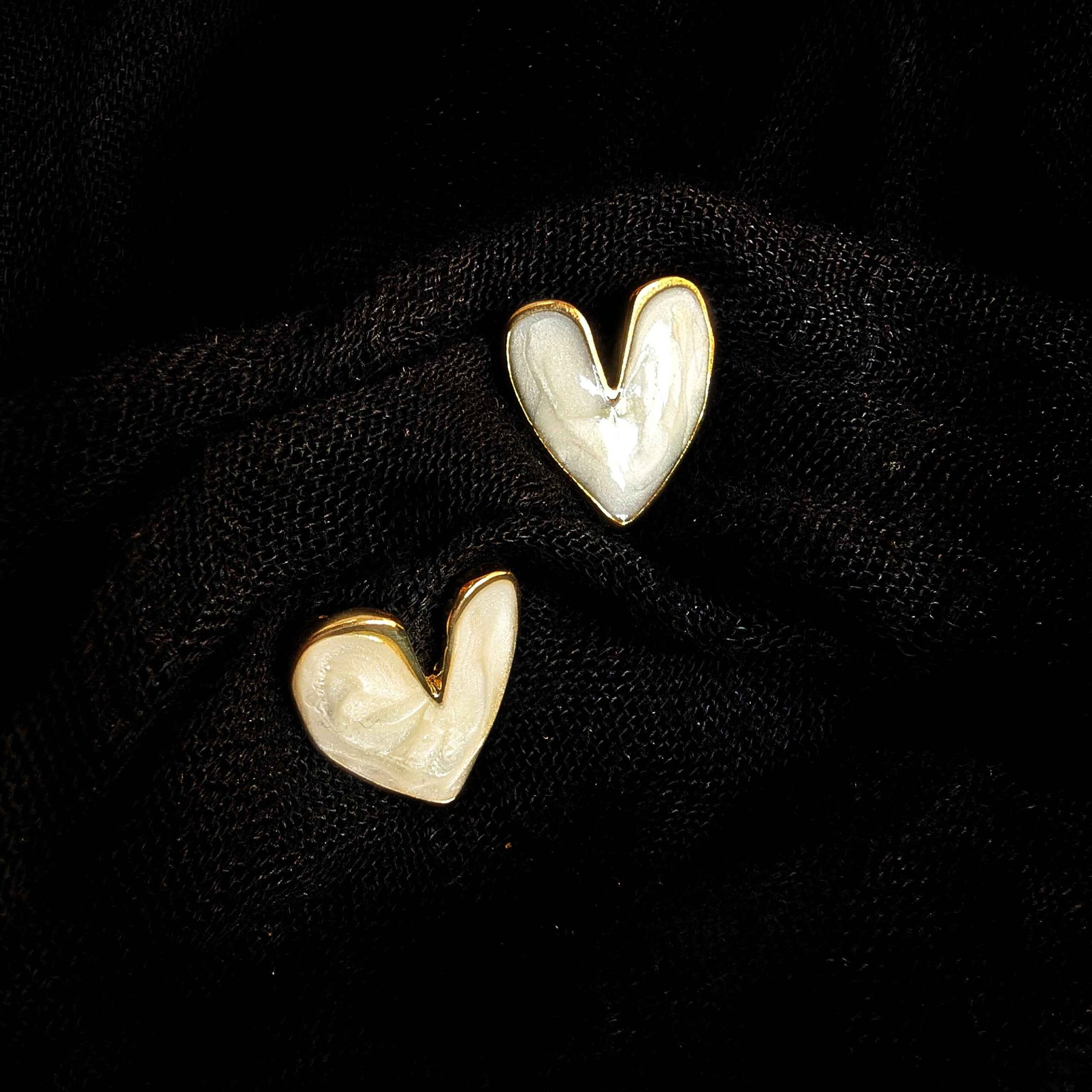 WhatsAppImage2025-02-28at12.20.32_6c756825 Heart Shape Design Golden Earrings